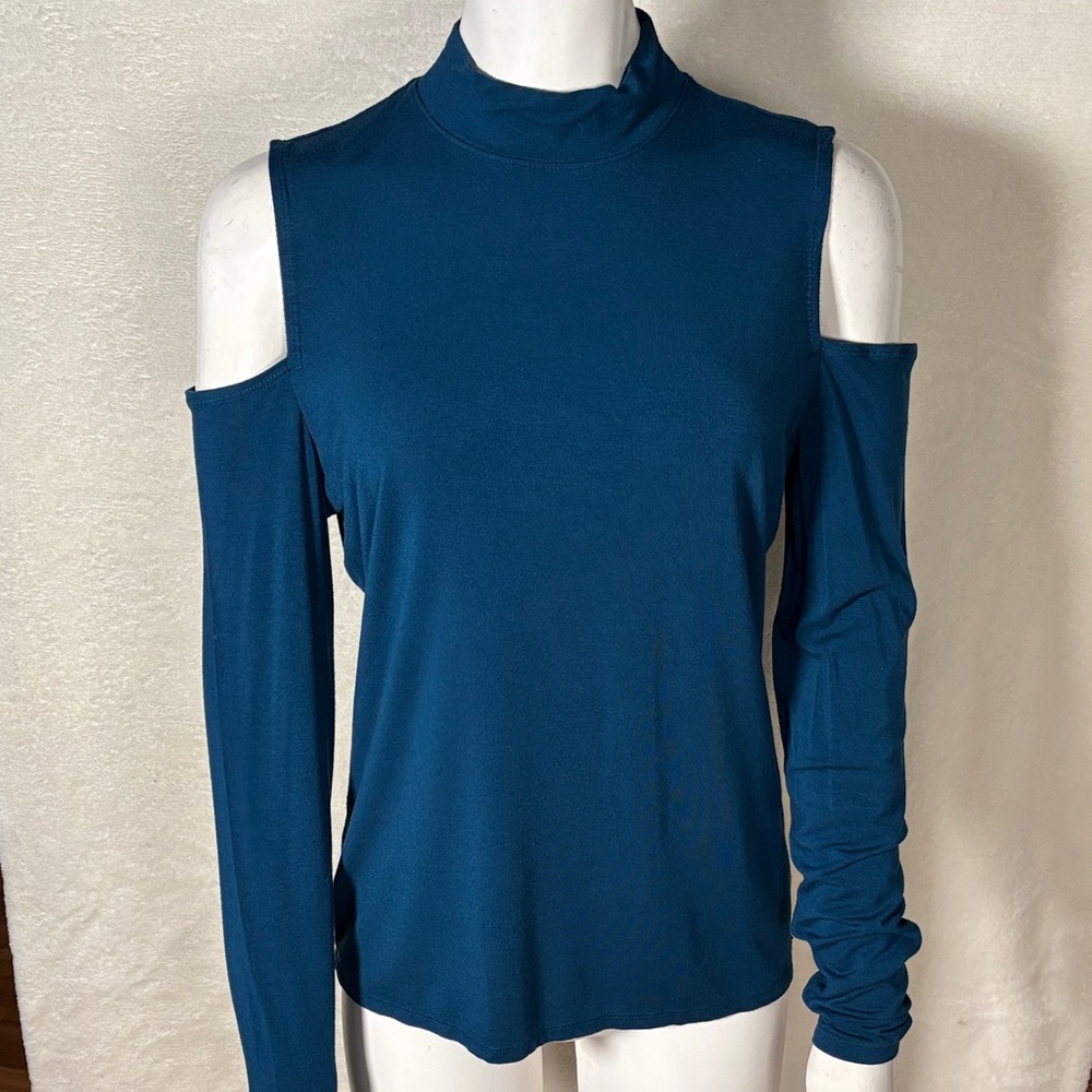 Fabletics Teal Long Sleeve mock Top with exposed shoulders